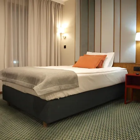 Gvarna Apartahotel 3*