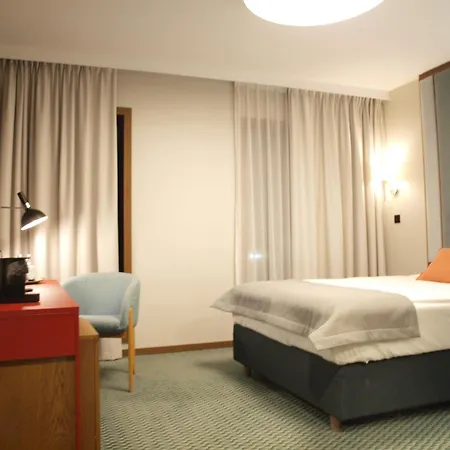 Gvarna 3*