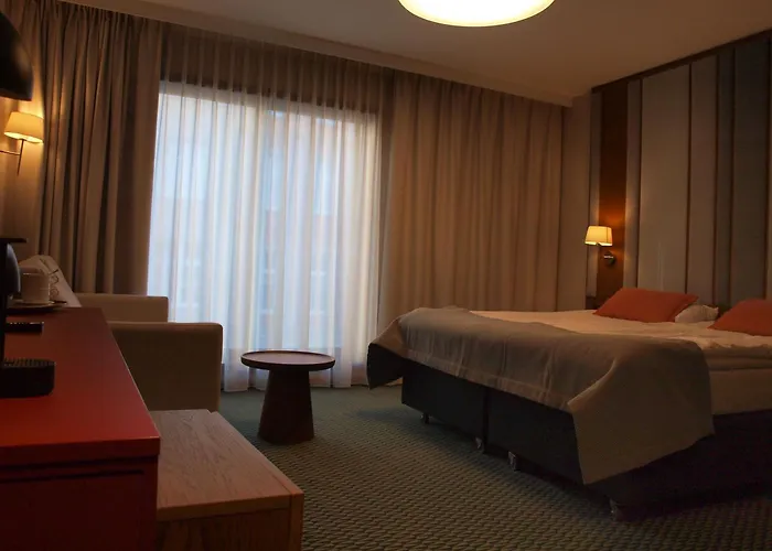 Gvarna 3* فروتسواف