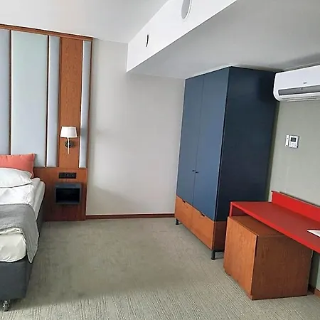 Gvarna 3* Wrocław